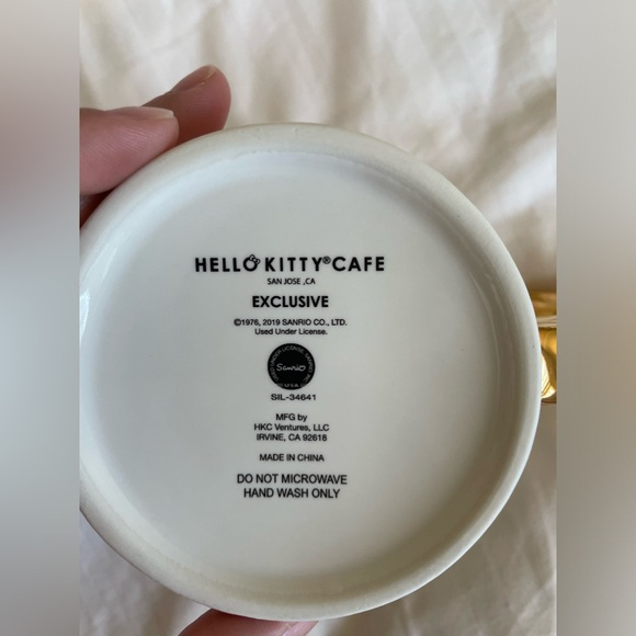 Sanrio Hello Kitty mug - Picture 6 of 6